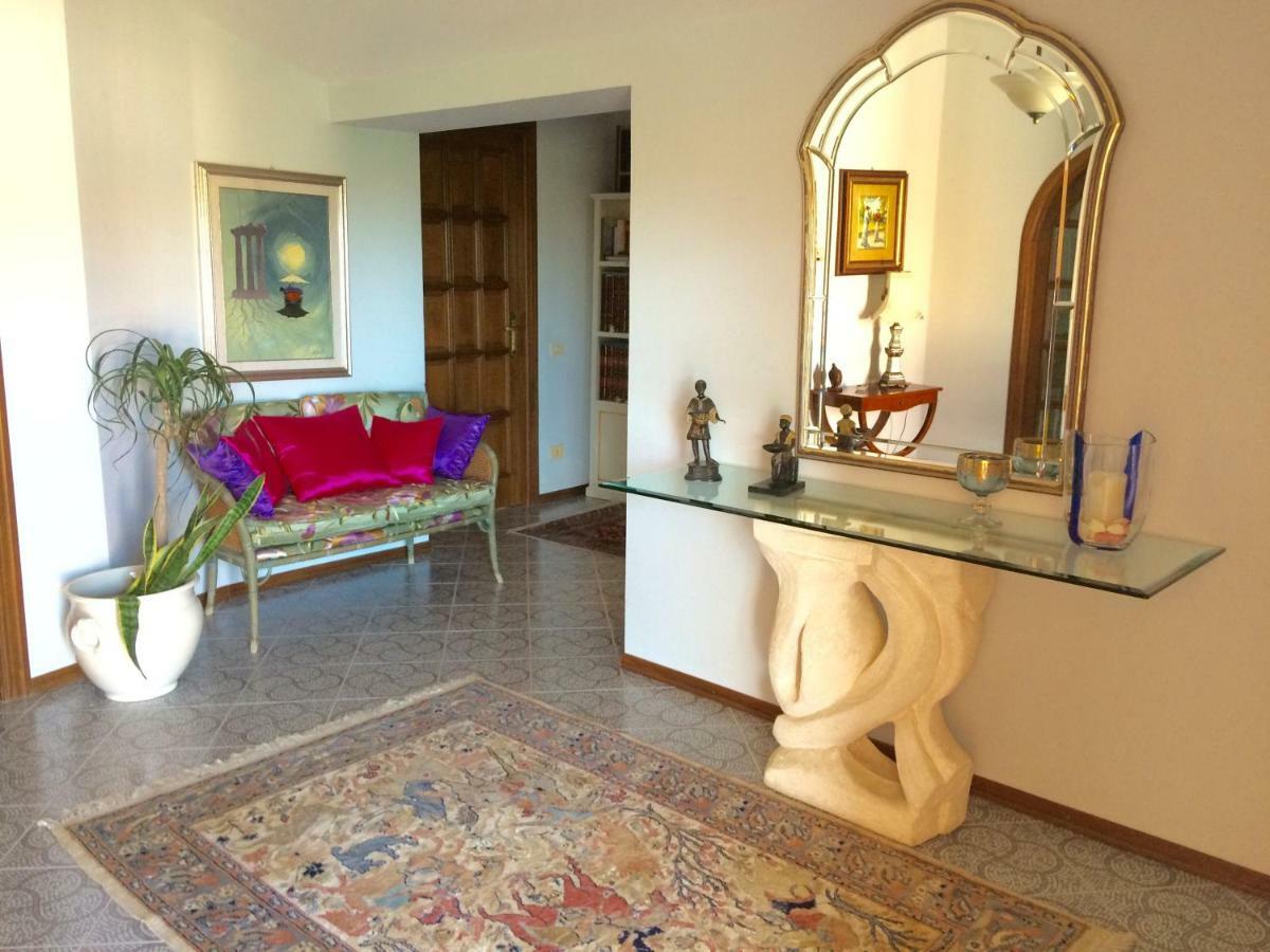 Tony Home Olbia Dış mekan fotoğraf