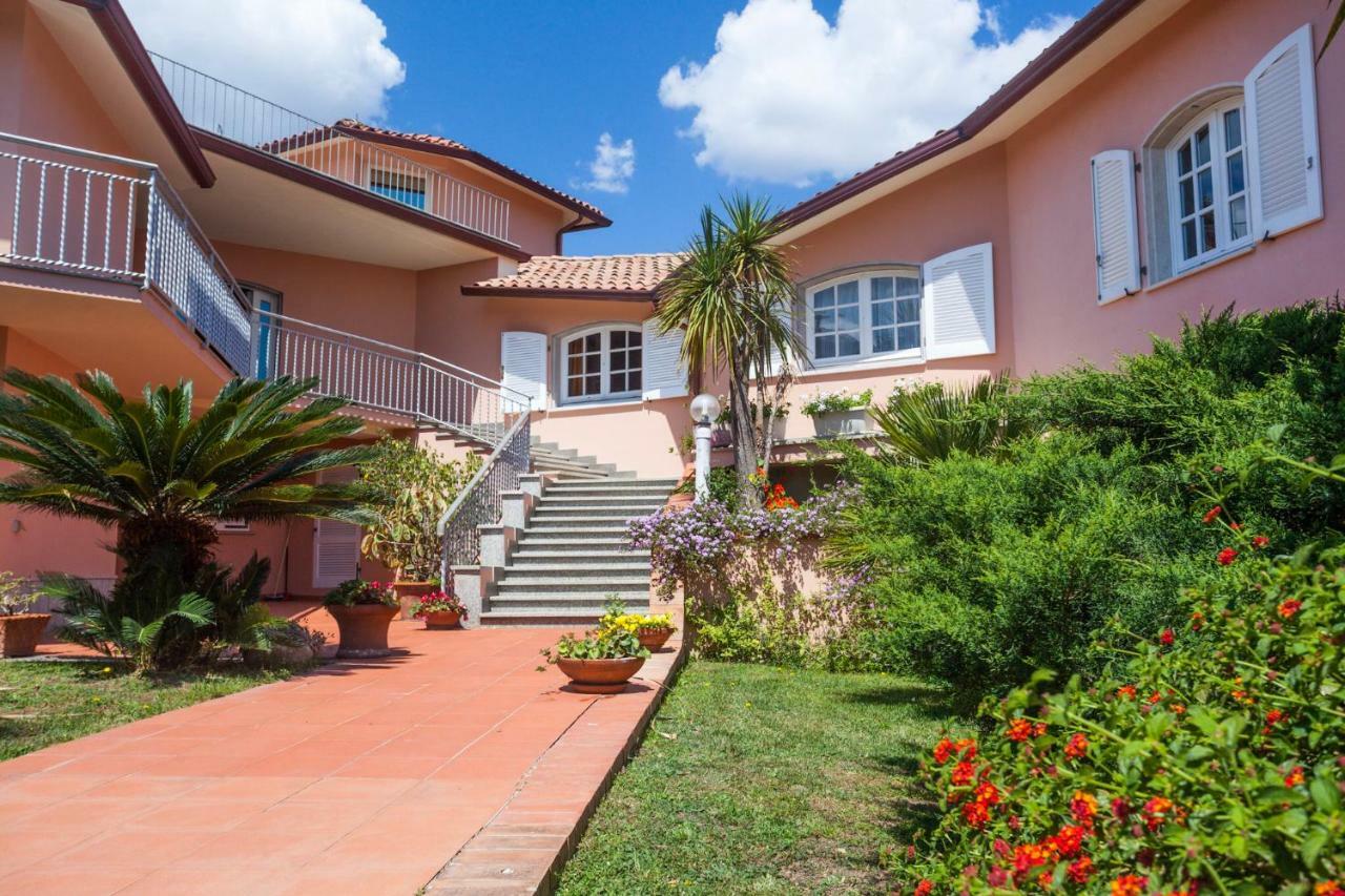 Tony Home Olbia Dış mekan fotoğraf